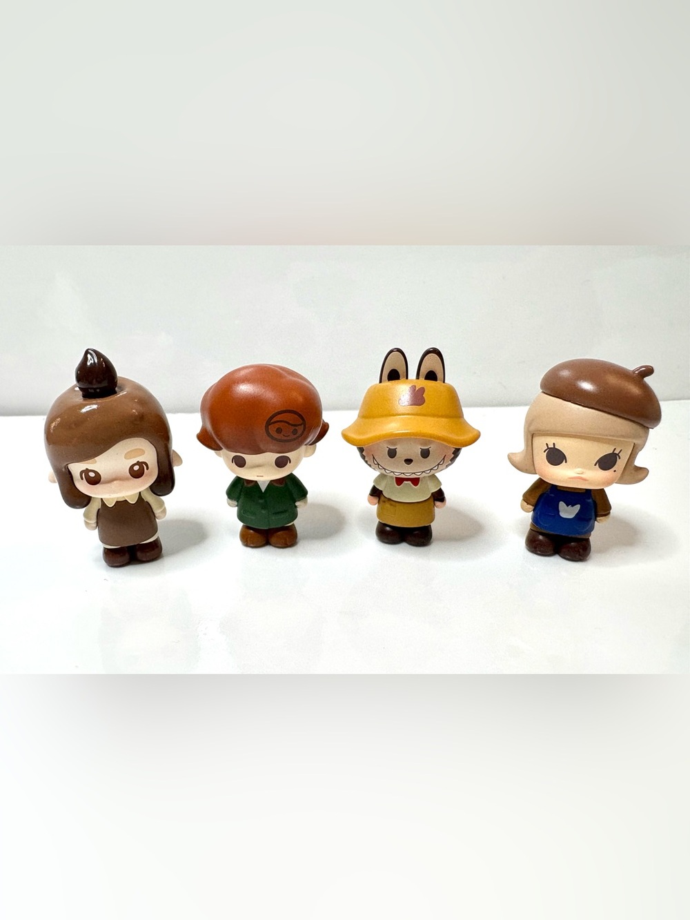 Set of 4 Coffee Barista (Standing) Pop Bean series! Labubu, Molly, Chaka, Dimoo!